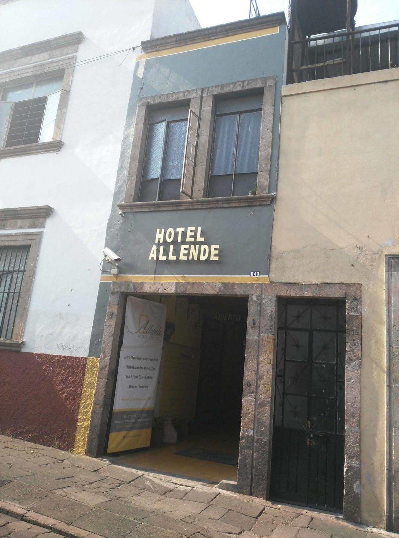 Allende 3*