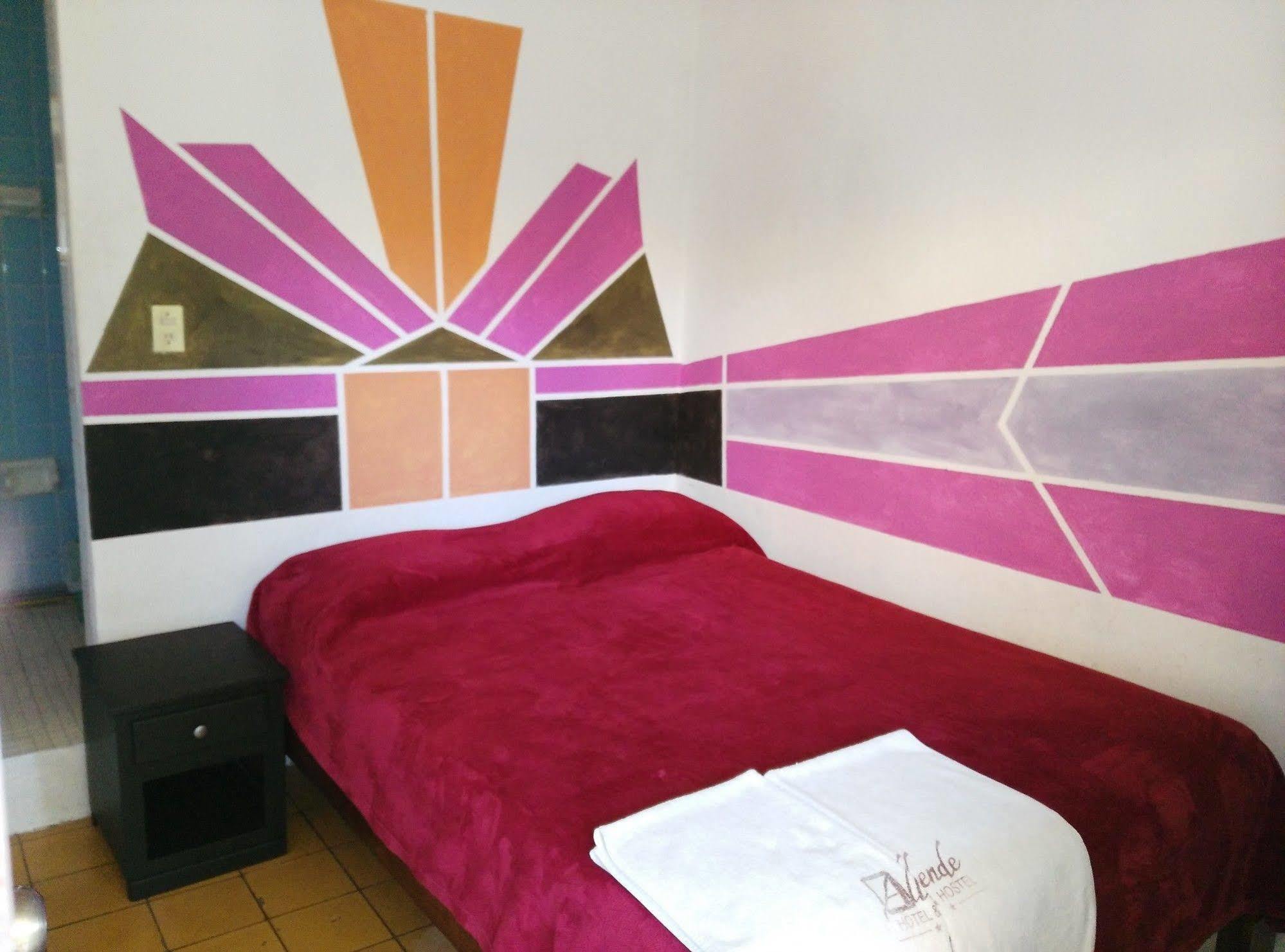 Allende 3*
